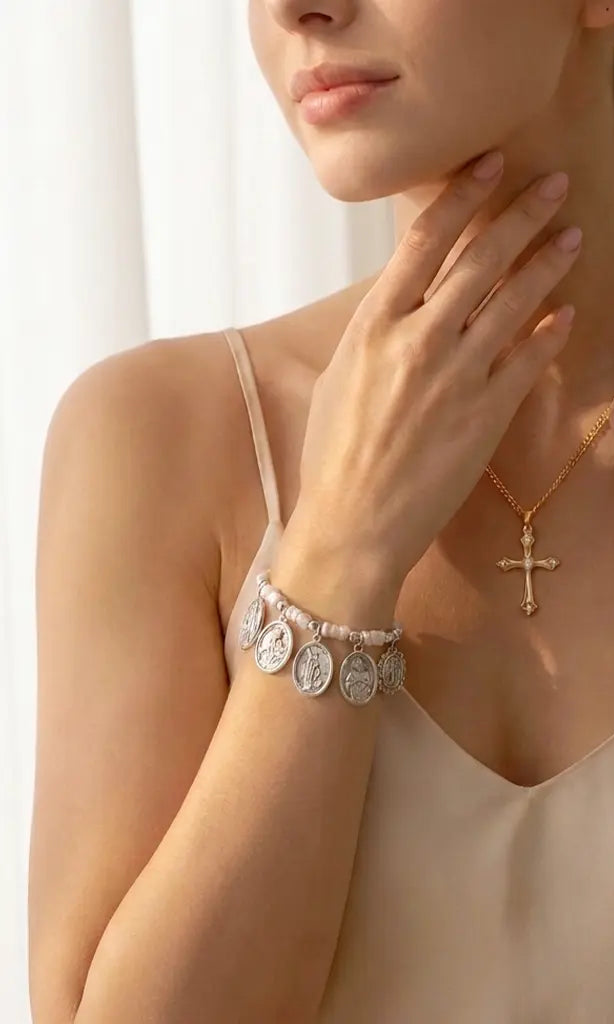 Pulsera Milagrosa puesta